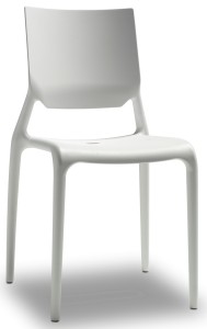 chaise empilable design pour restaurant