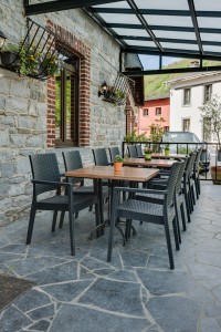 fauteuil empilable rotin