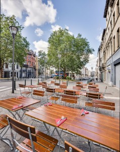 chaise lattes bois terrasse
