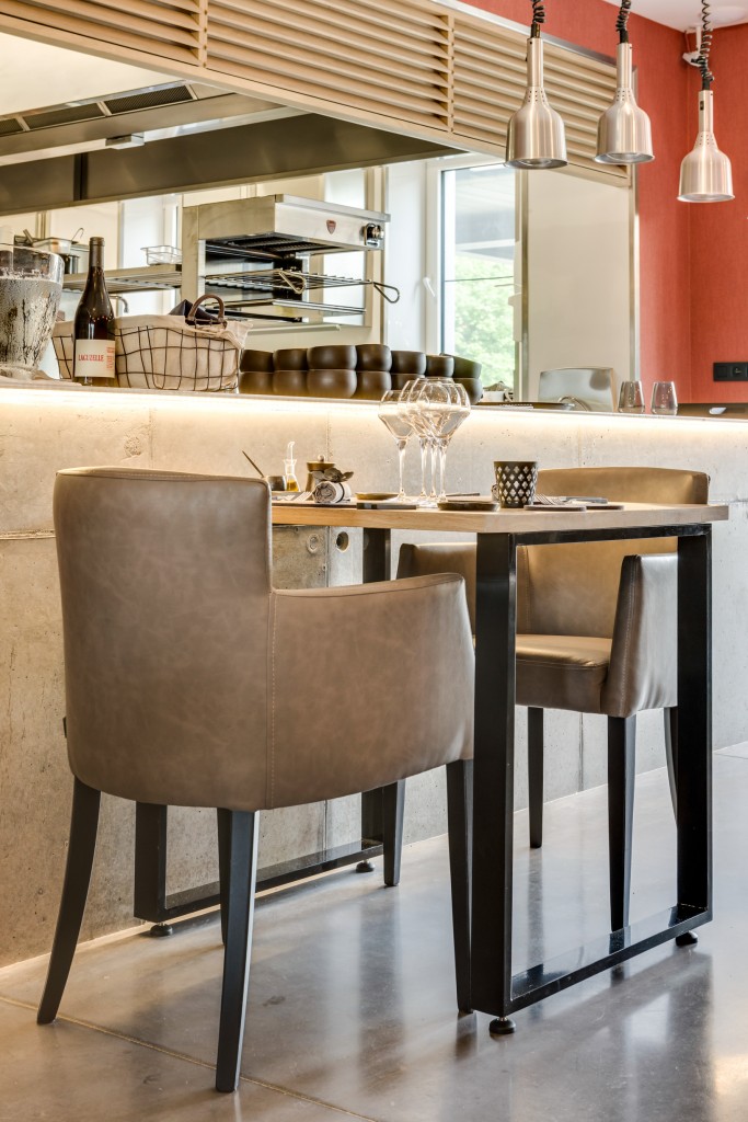 chaise de restaurant