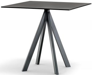 pied de table de restaurant