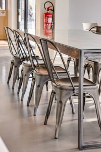 chaise industrielle