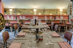 mobilier restaurant chaleureux