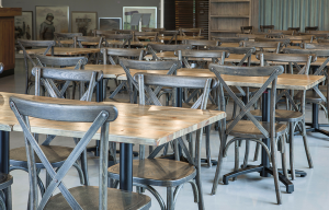 Table pliante en bois