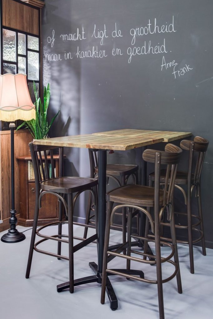 Tabouret de bar en bois brasserie