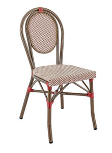 chaise empilable pour terrasse de restaurant